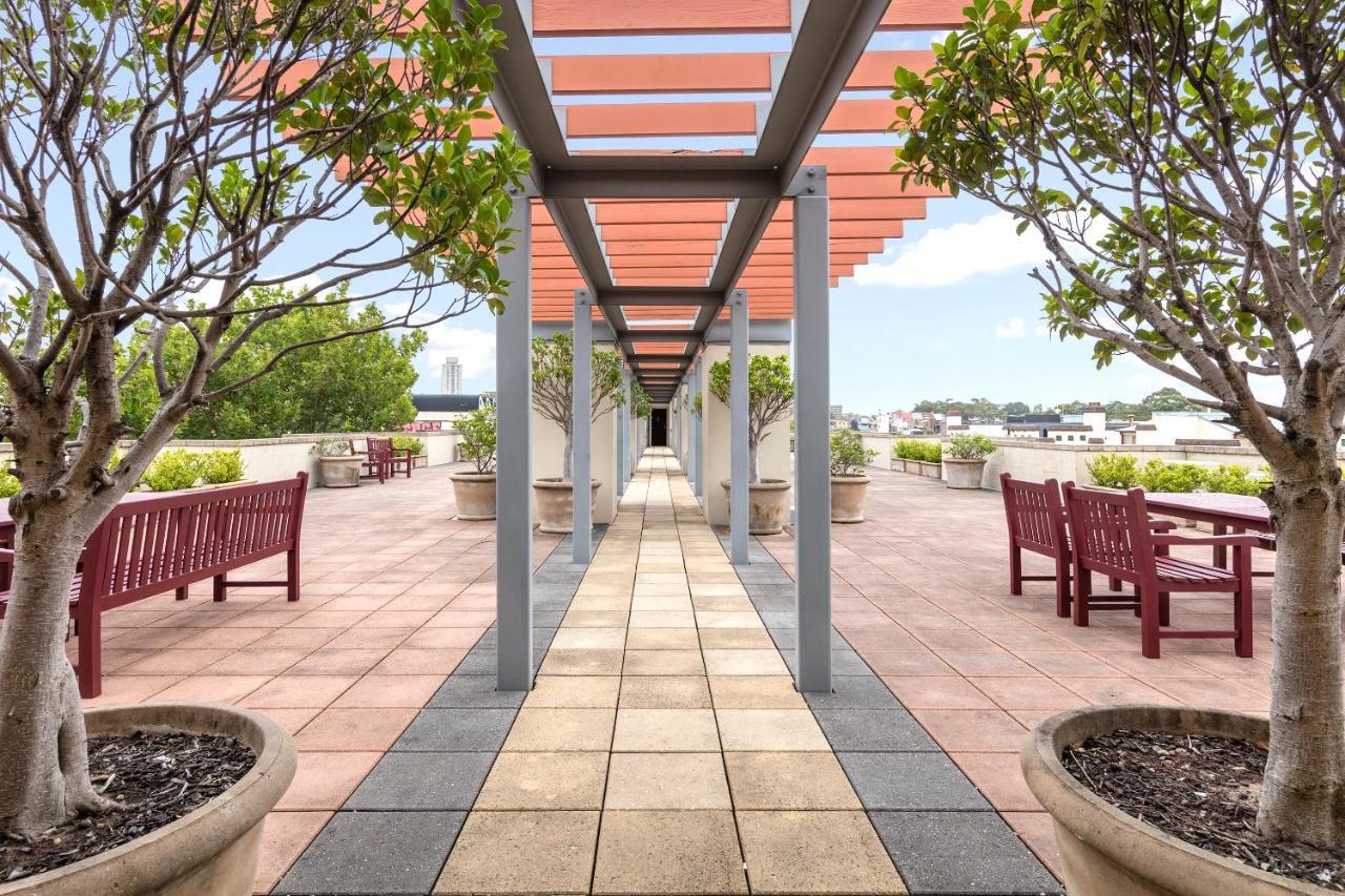 Nesuto Chippendale Aparthotel Sydney Luaran gambar